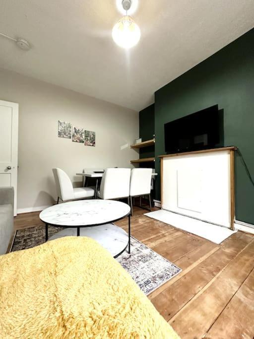 Quirky 3 Bedroom Flat In Shoreditch Лондон Экстерьер фото